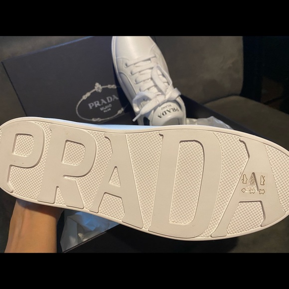 100% Authentic Prada Leather Sneakers must have! - Picture 5 of 12